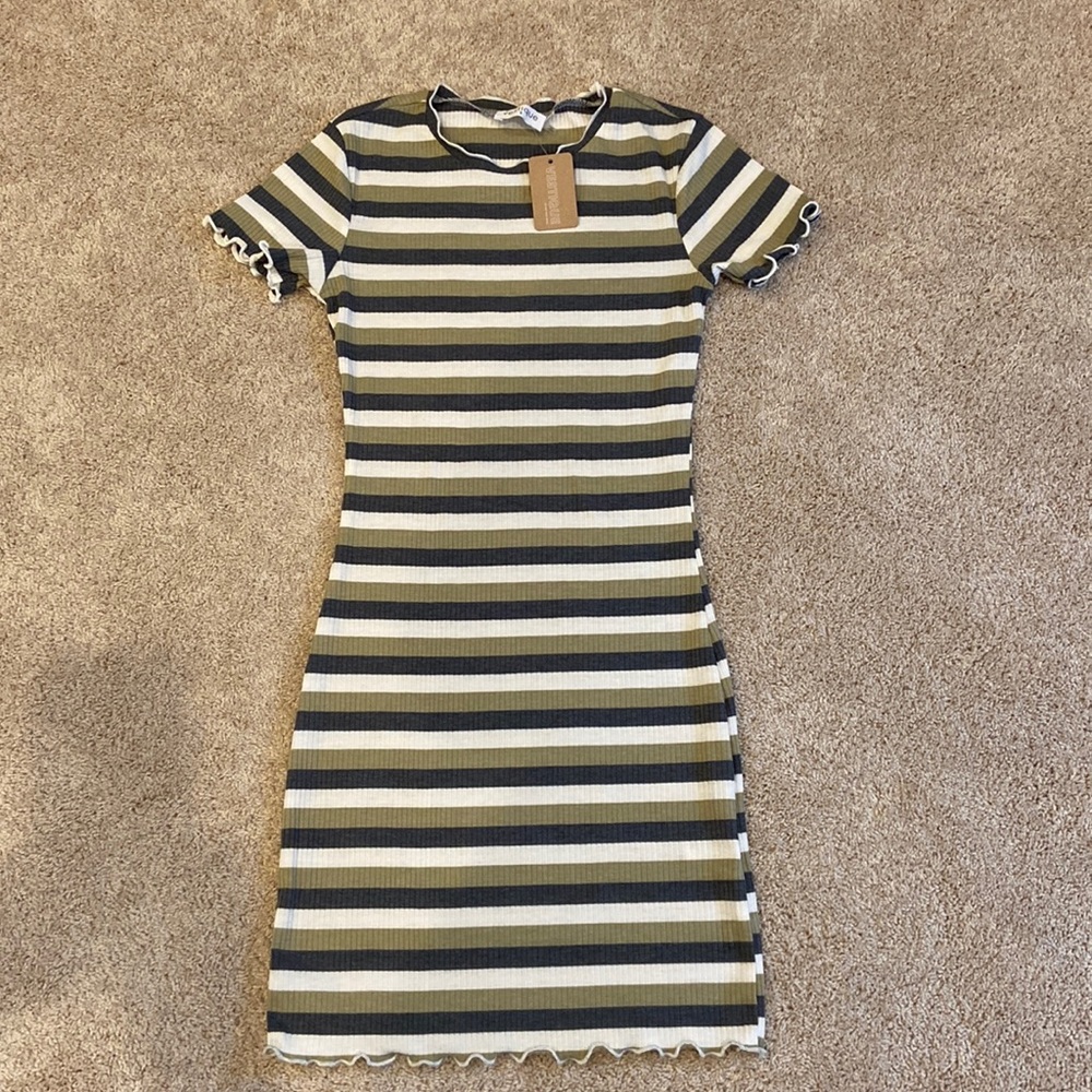 Vestique dress